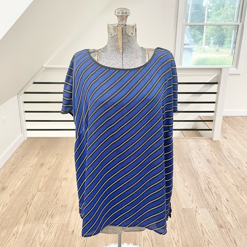 Liz Claiborne short sleeve stripe shirt